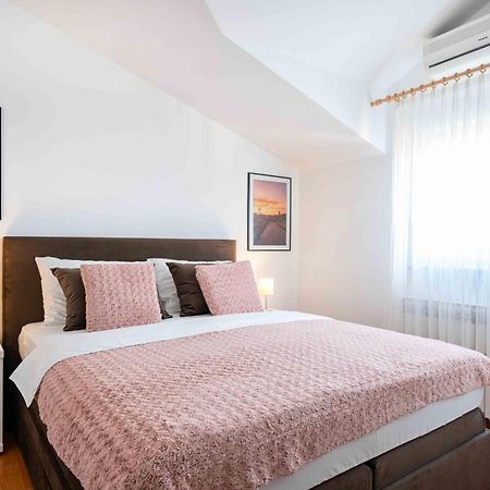 Apartments Valentino Vodice Luaran gambar