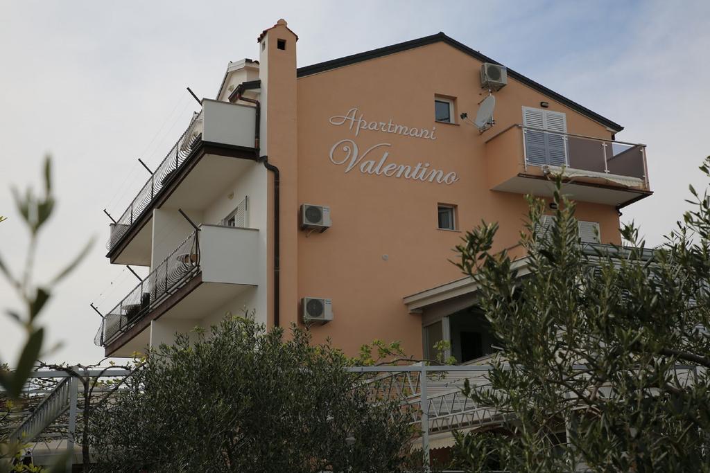 Apartments Valentino Vodice Luaran gambar