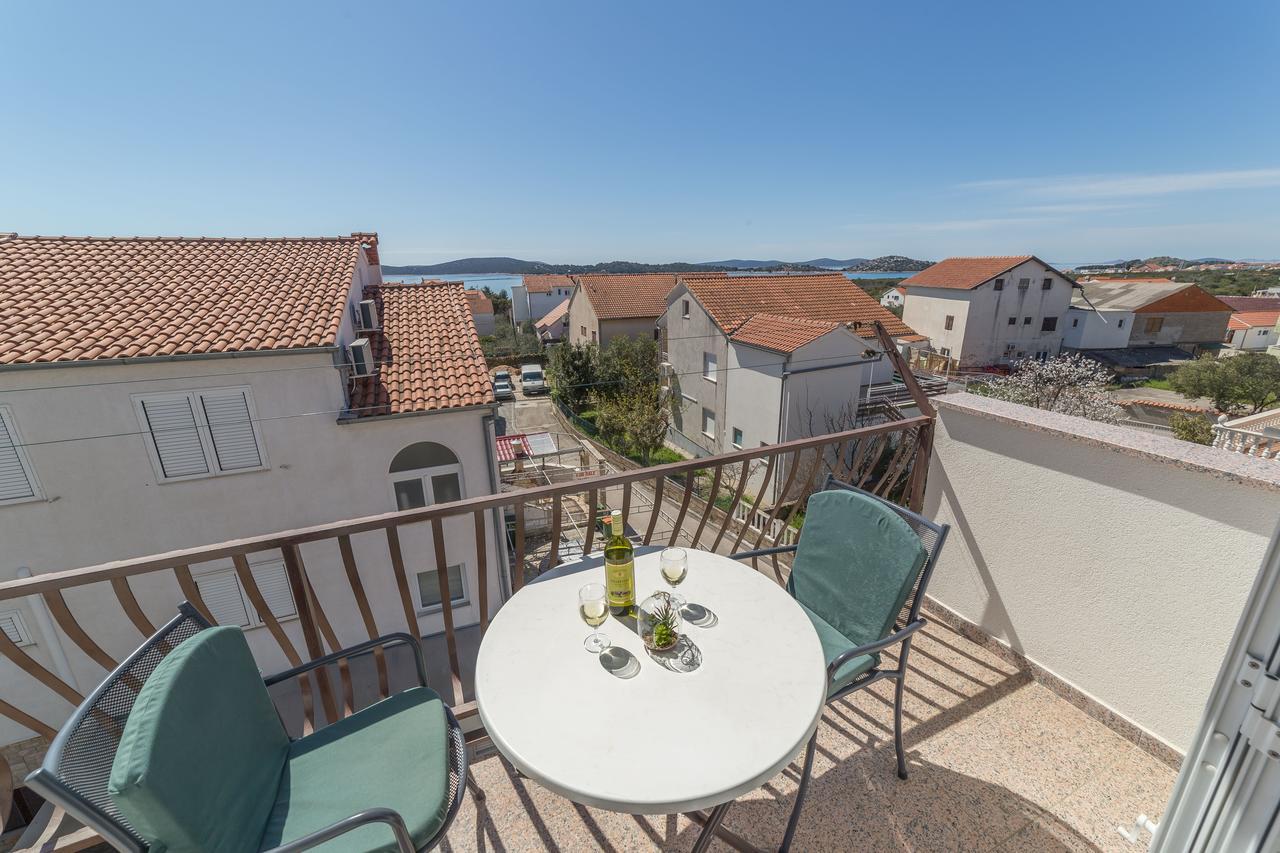 Apartments Valentino Vodice Luaran gambar