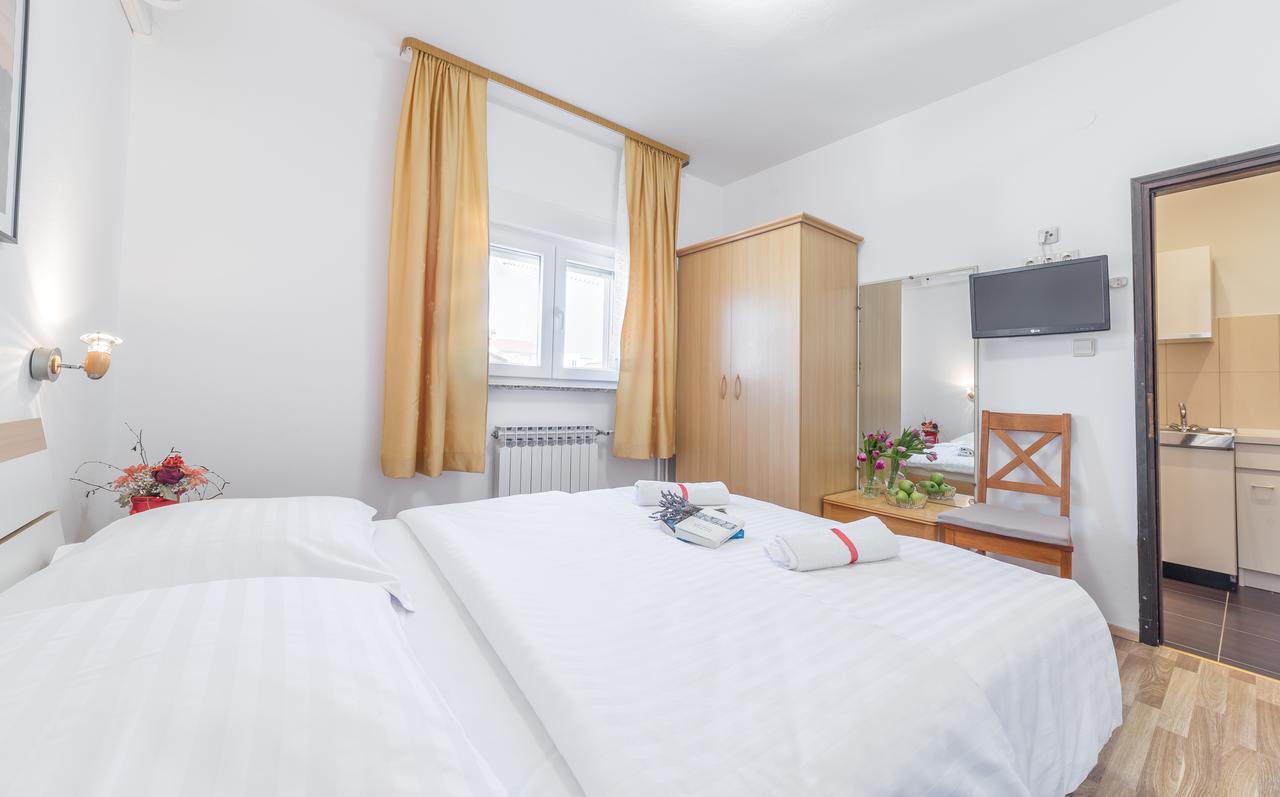 Apartments Valentino Vodice Luaran gambar